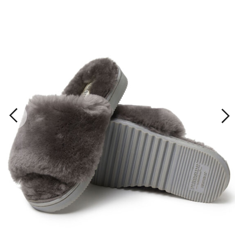 Fireside by Dearloams Cairns Genuine Shearling Slide Slipper Metallic Suede Trim
